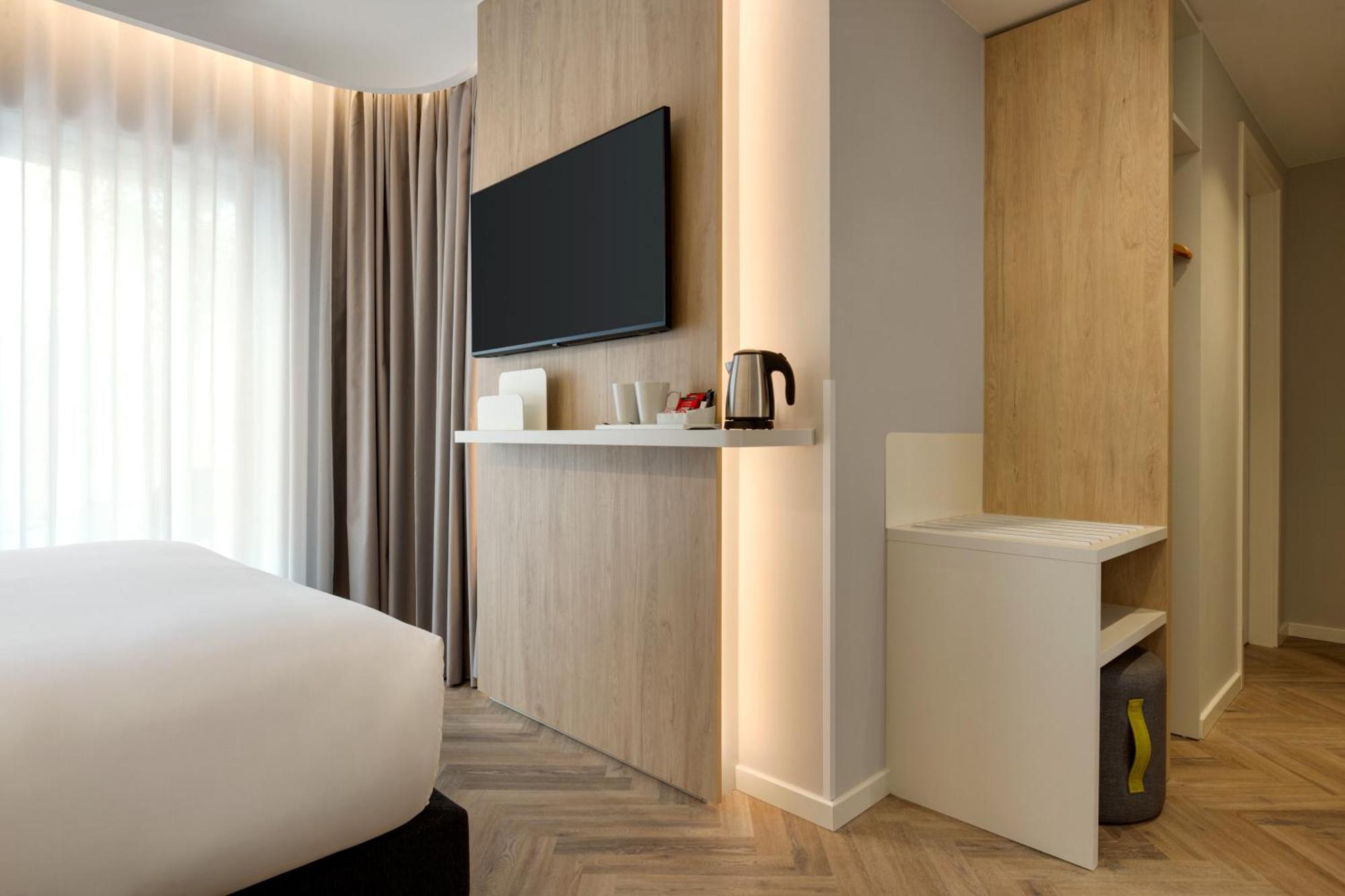 Holiday Inn Express Evora By Ihg Exteriör bild
