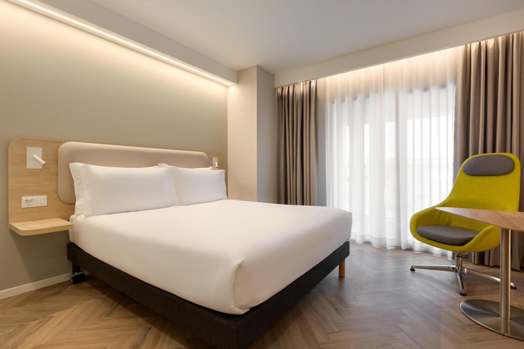 Holiday Inn Express Evora By Ihg Exteriör bild