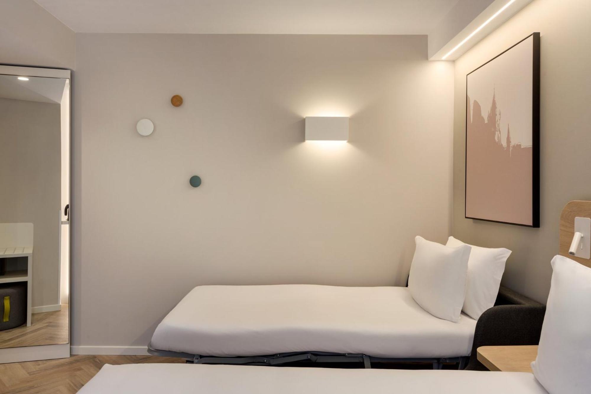 Holiday Inn Express Evora By Ihg Exteriör bild