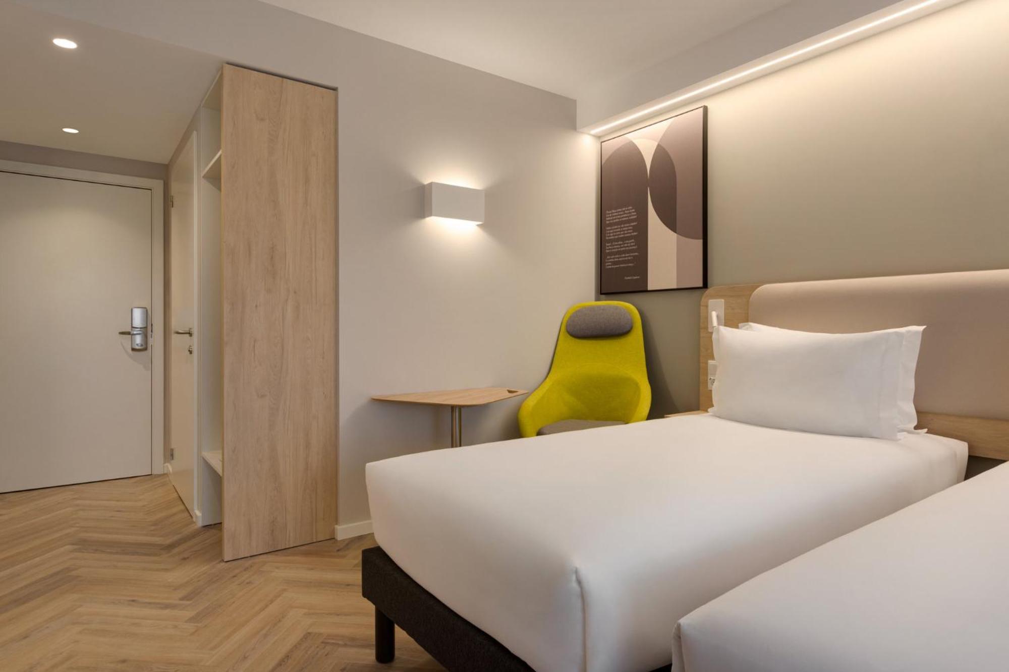 Holiday Inn Express Evora By Ihg Exteriör bild