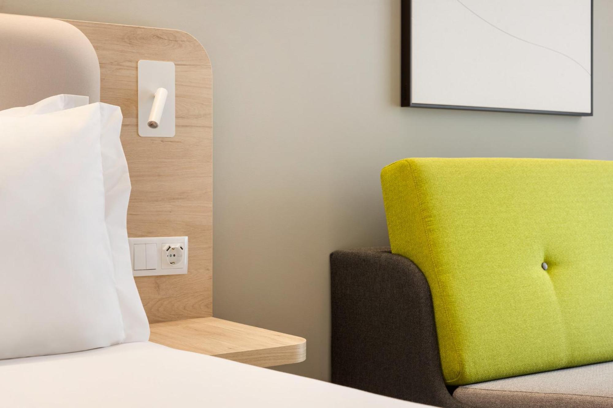 Holiday Inn Express Evora By Ihg Exteriör bild