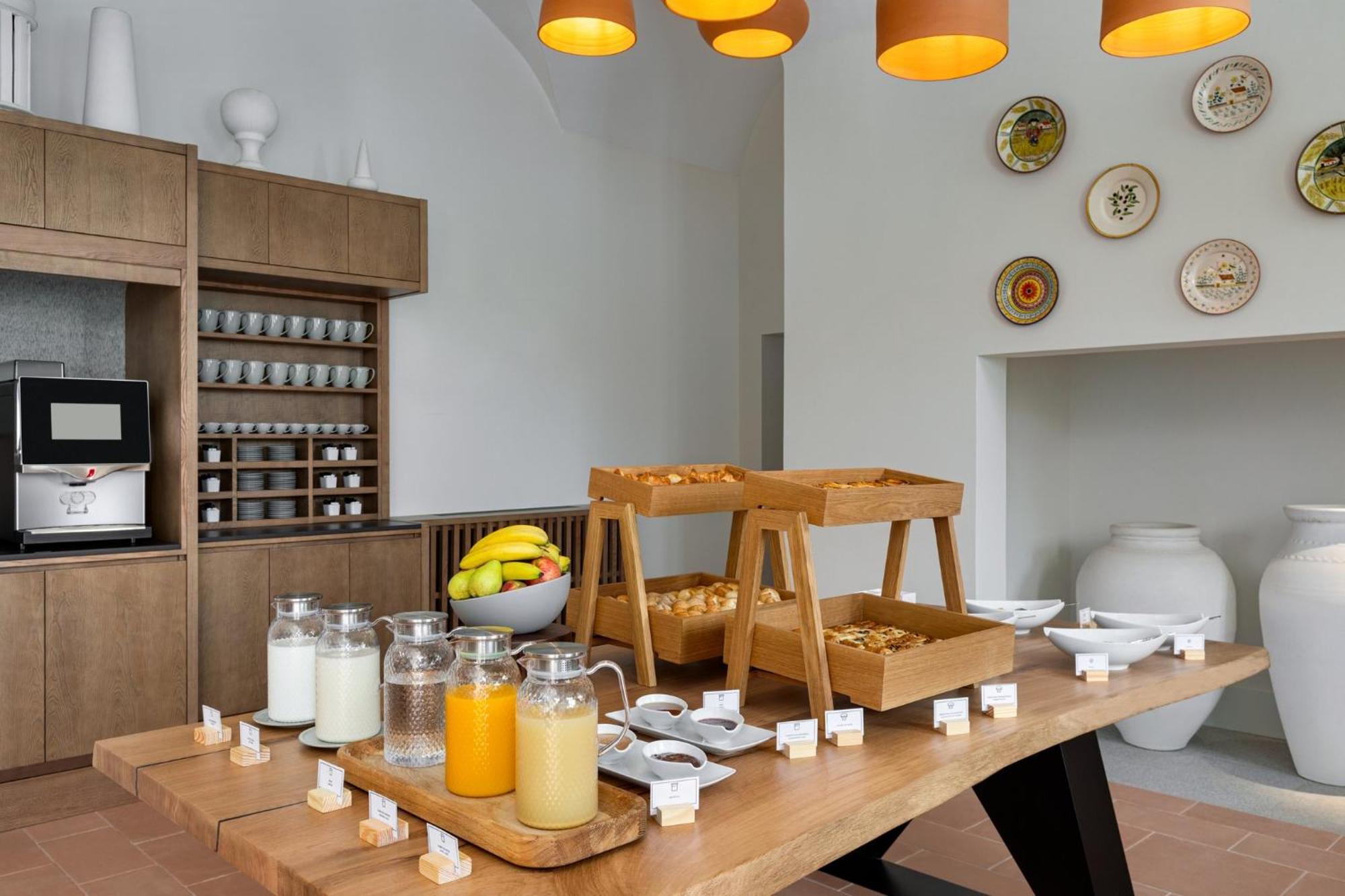 Holiday Inn Express Evora By Ihg Exteriör bild