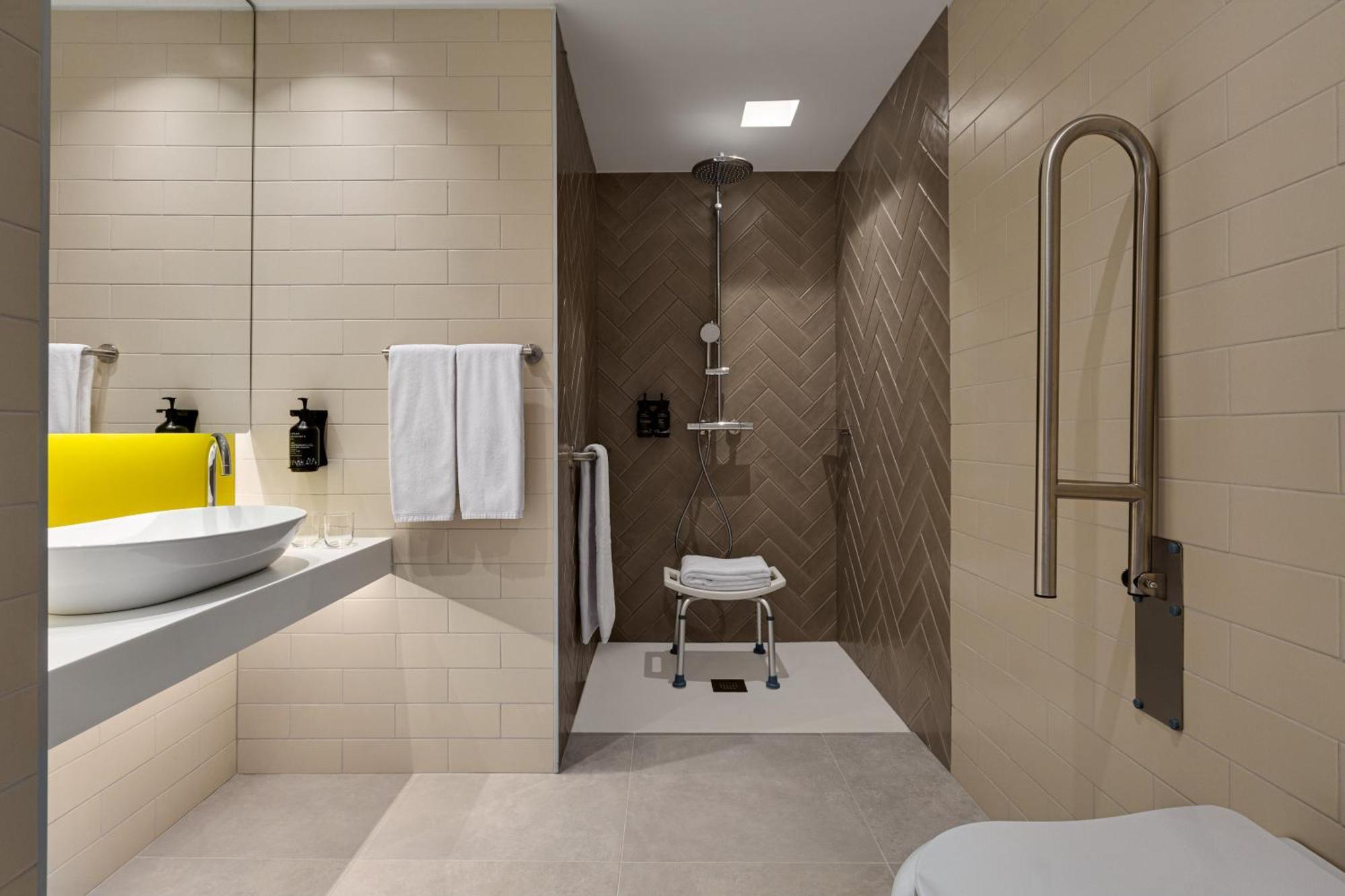Holiday Inn Express Evora By Ihg Exteriör bild