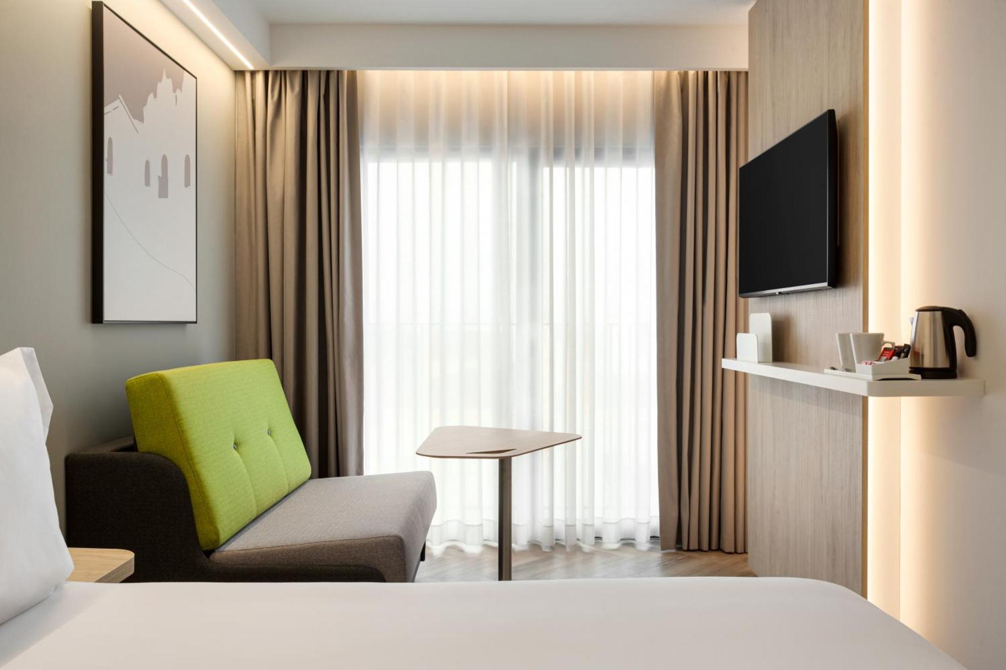 Holiday Inn Express Evora By Ihg Exteriör bild